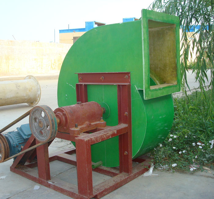 離心式皮帶傳動風(fēng)機(jī)